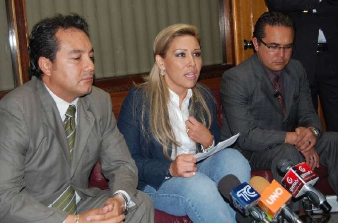 Defensa Carolina Cabrera - Caso Notario Cabrera